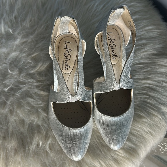 LIFESTRIDE
WOMENS GIOVANNA 2 PUMP - Picture 7 of 7